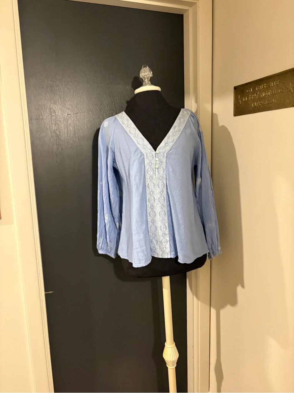 Zara Pale Blue V-Neck Embroidered Blouse with Puff Sleeves 💜